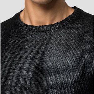 Crewneck sweater with shiny print in black medium